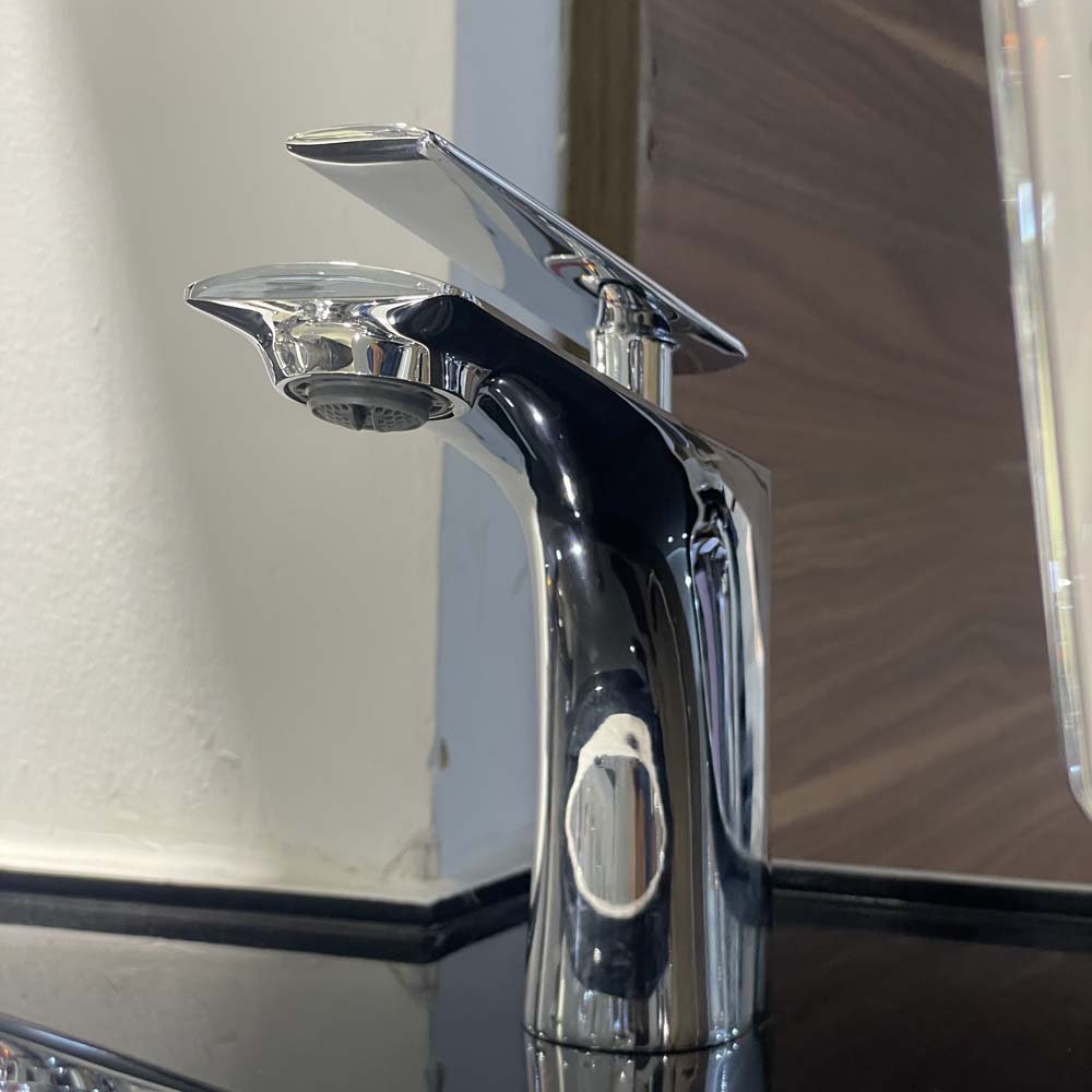 Vòi chậu lavabo nóng lạnh Caesar B820CU - 5