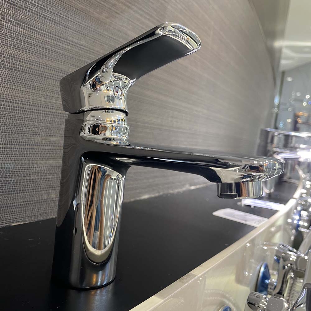 Vòi chậu lavabo nóng lạnh Caesar B730CU - 8