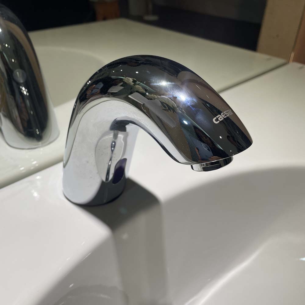 Vòi chậu lavabo cảm ứng nước lạnh Caesar A911 - 6