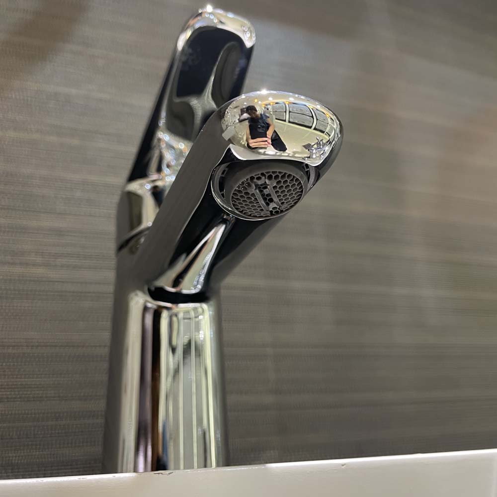 Vòi chậu lavabo nóng lạnh Caesar B380CU - 7