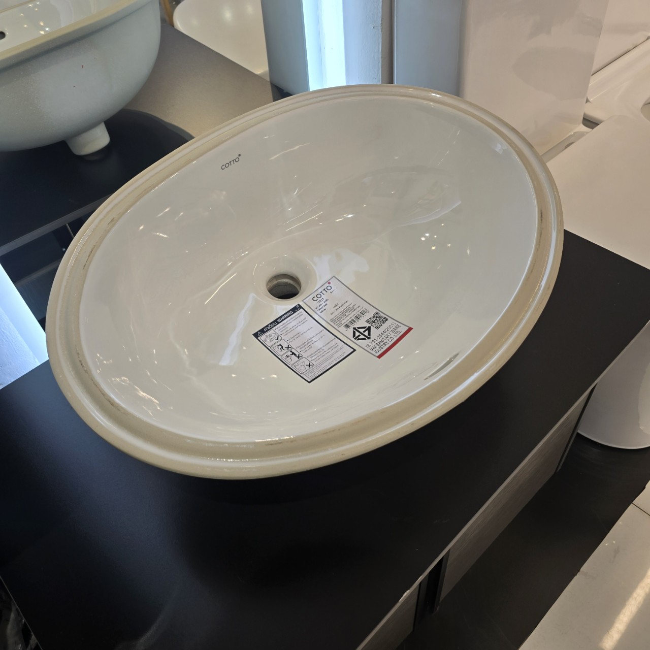 Chậu rửa mặt lavabo âm bàn COTTO C017 - 4