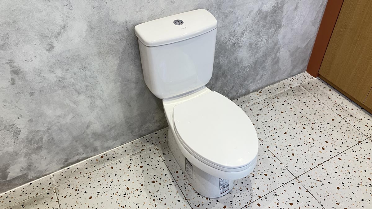 Bồn cầu 2 khối COTTO C13330 nắp êm dòng Sella - 3