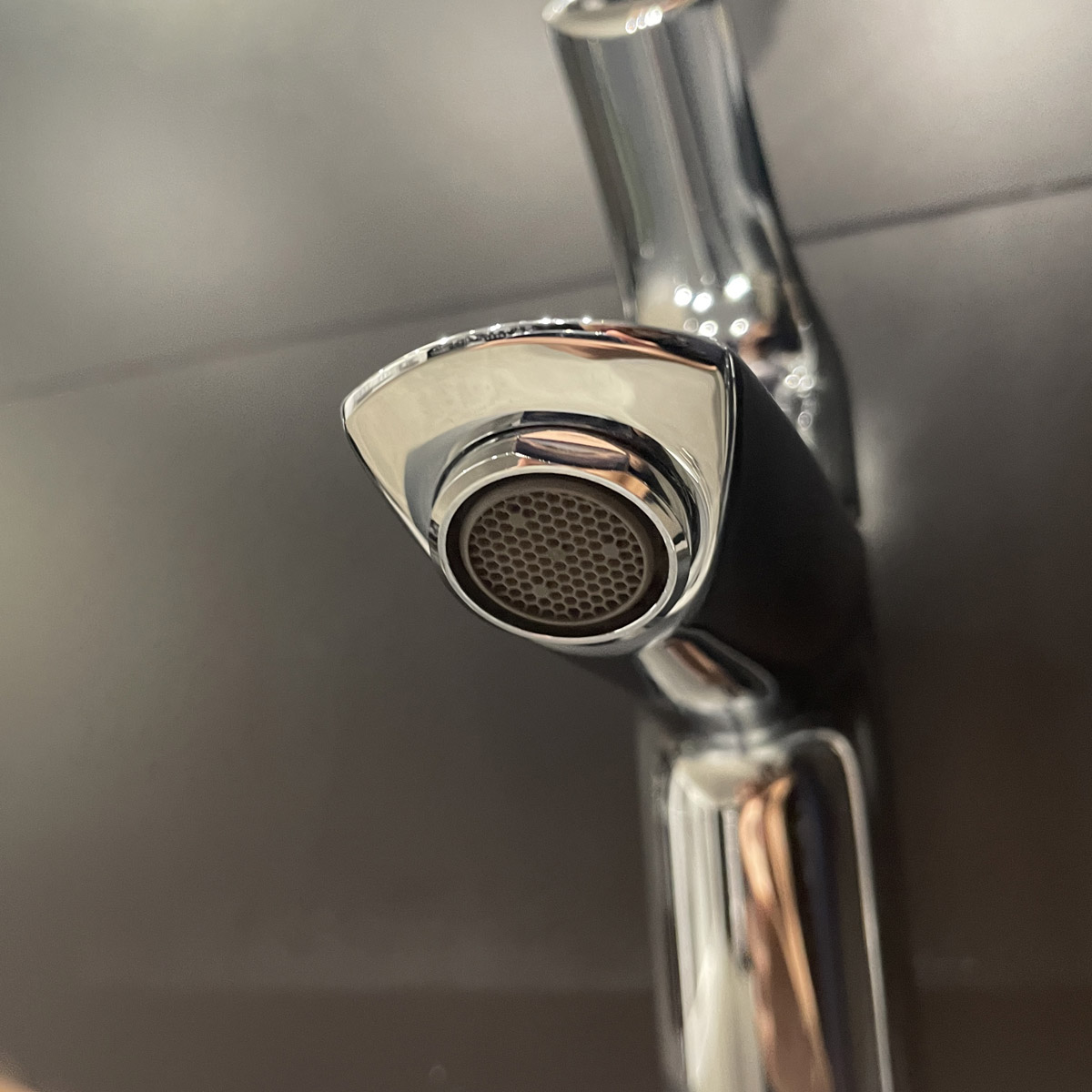 Vòi chậu lavabo nóng lạnh Eurosmart M-size GROHE 23322003 - 13
