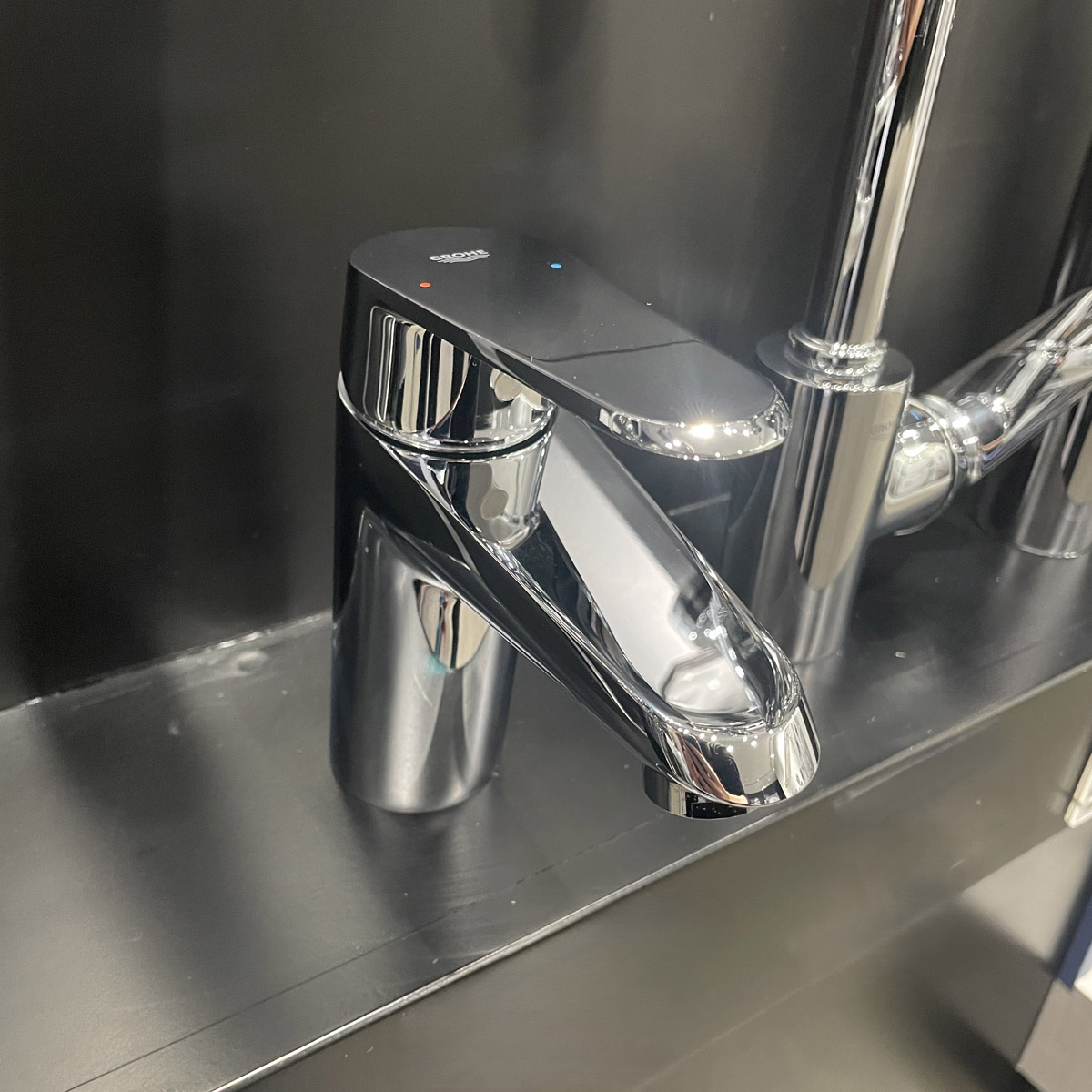 Vòi chậu nóng lạnh Eurodisc Cosmopolitan S-size GROHE 33190002 - 3