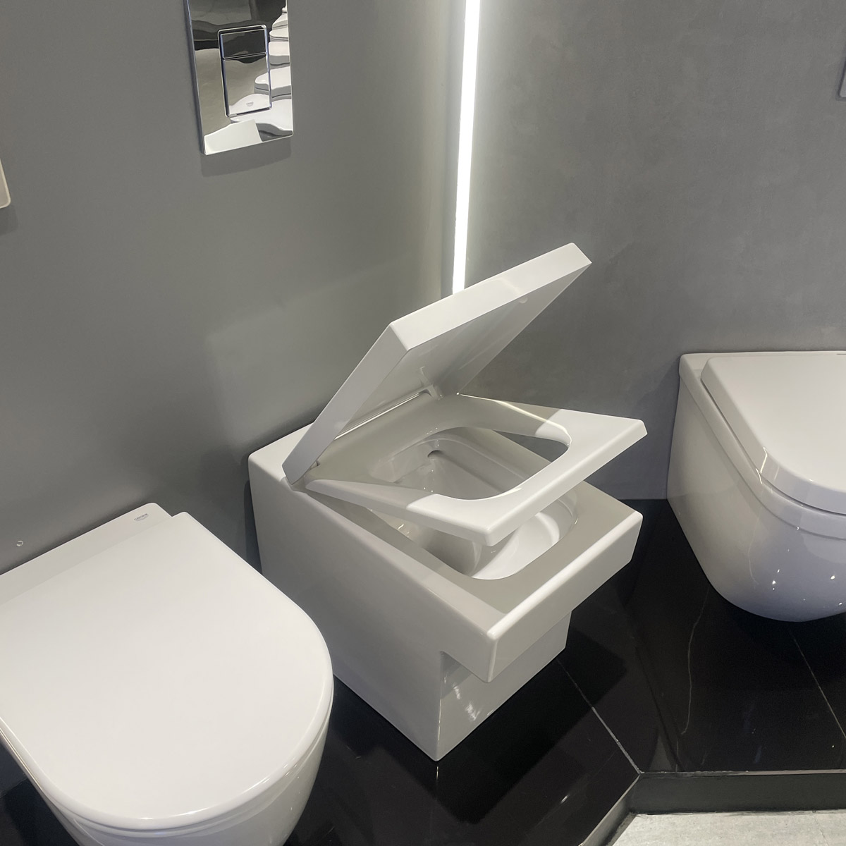 Thân bồn cầu đặt sàn Cube Ceramic GROHE 3948500H - 12