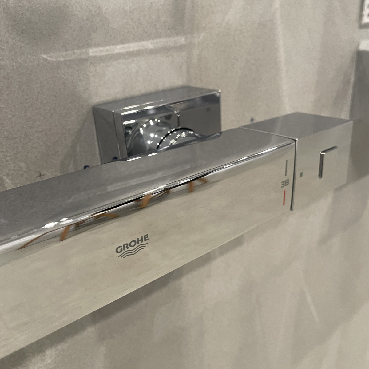 Củ sen tắm nhiệt độ Grohtherm Cube GROHE 34488000 - 6