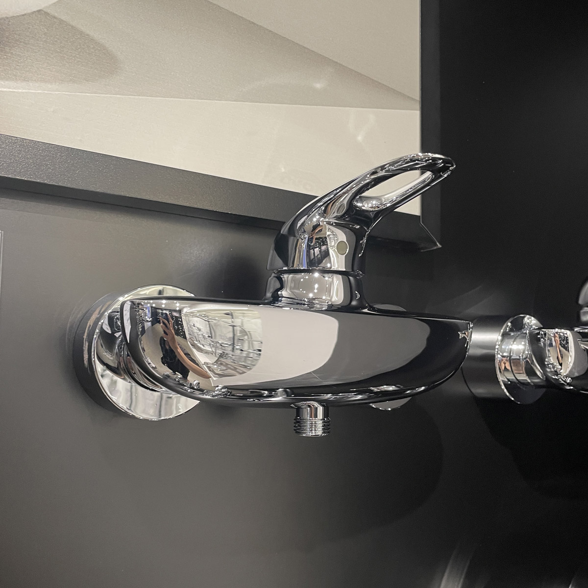 Củ sen tắm nóng lạnh Eurostyle GROHE 33590003 - 4