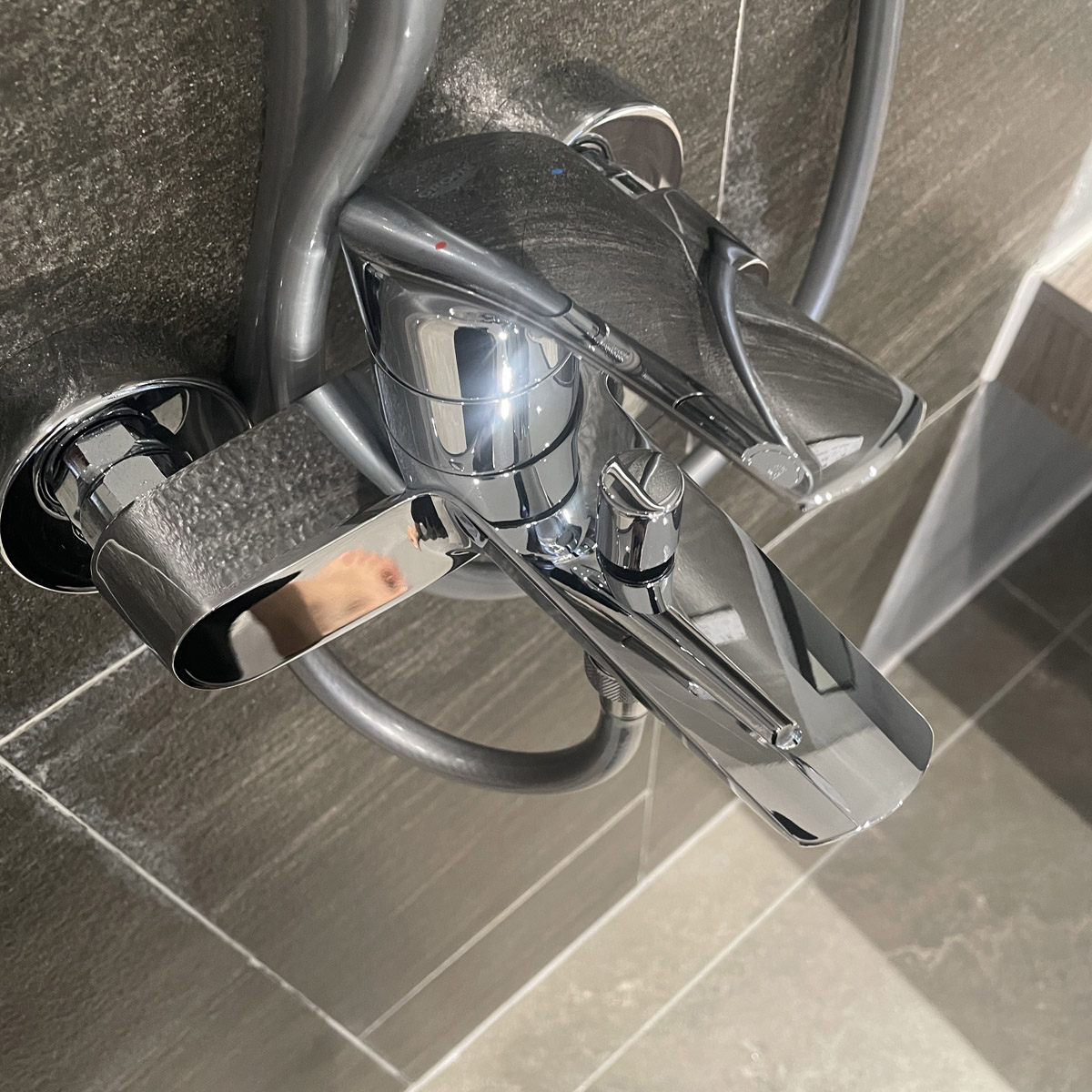 Củ sen tắm nóng lạnh EuroSmart GROHE 33300003 - 6