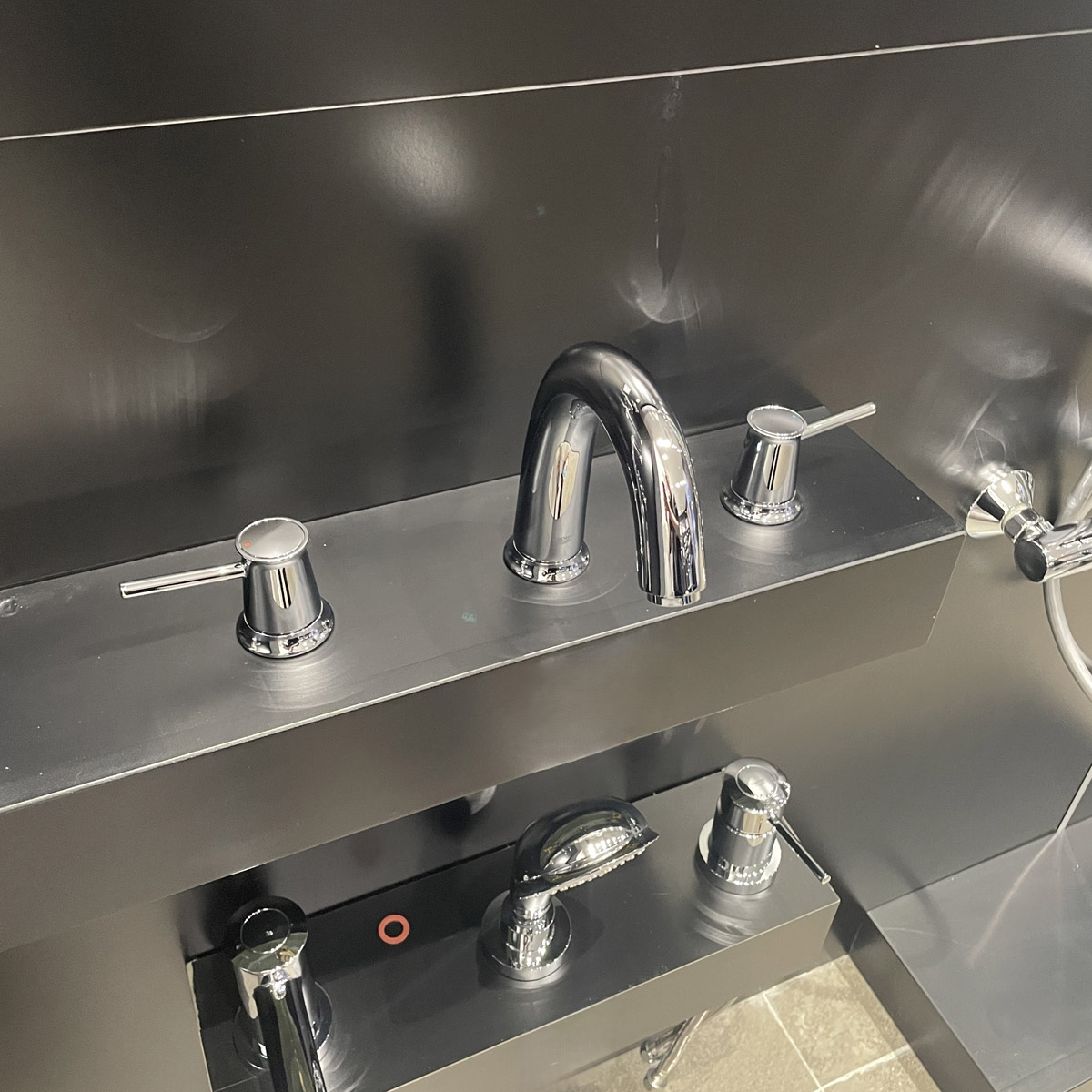 Vòi chậu nóng lạnh BauClassic 3 lỗ Grohe 20470000 - 4