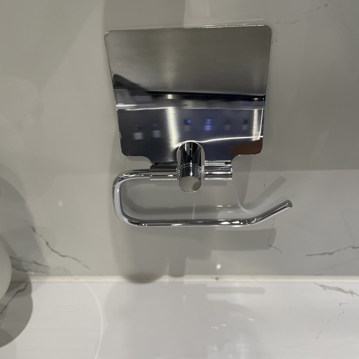 Lô giấy vệ sinh có nắp Essentials GROHE 40367001 - 10