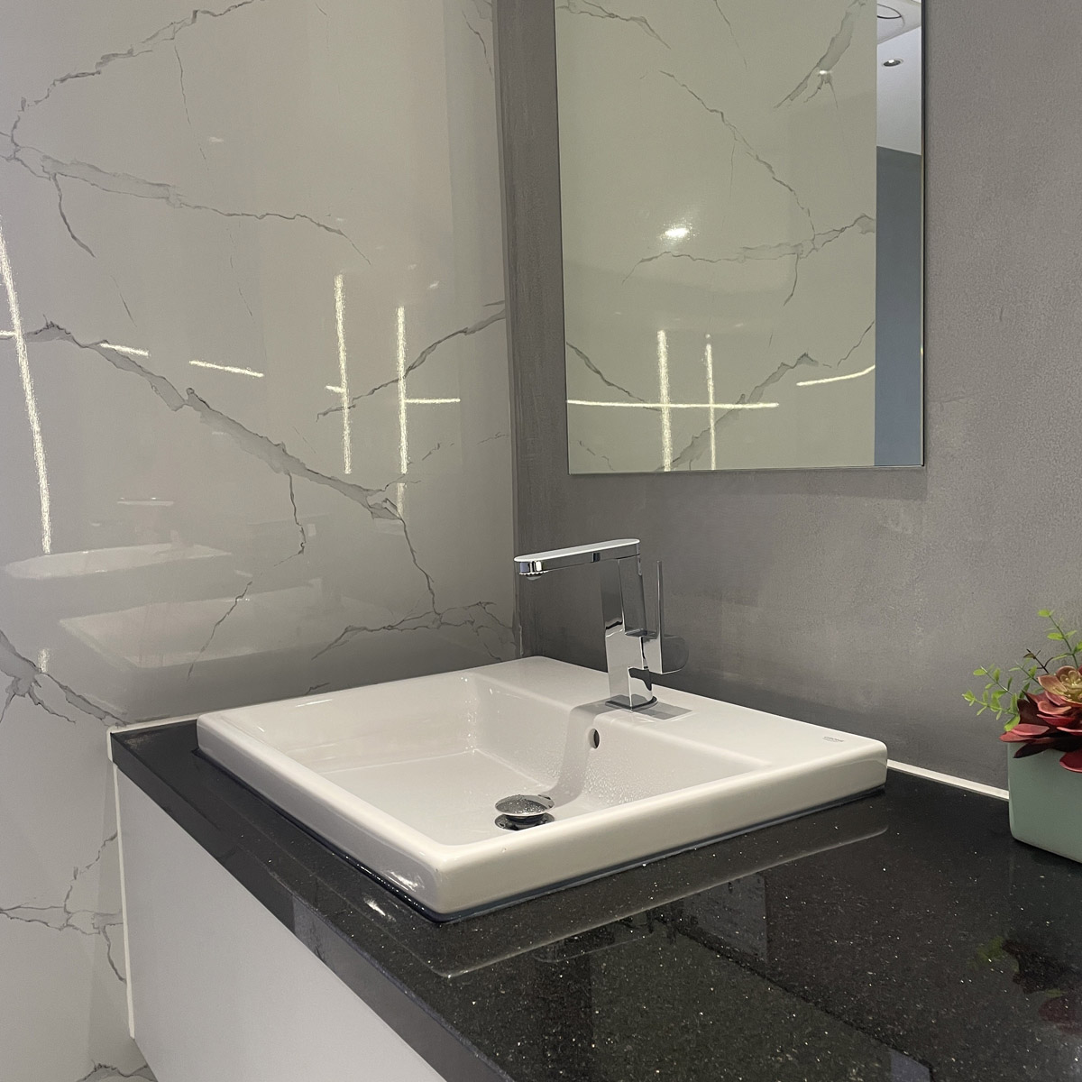 Chậu rửa mặt lavabo bán âm Eurocube GROHE 39311000 - 2
