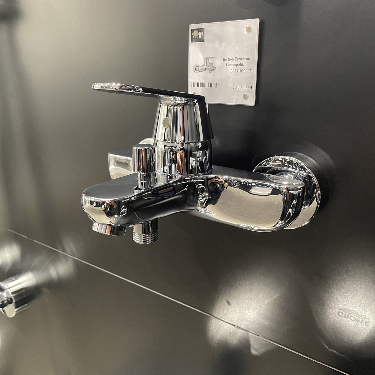 Củ sen tắm nóng lạnh Eurosmart Cosmo Grohe 32831000 - 9