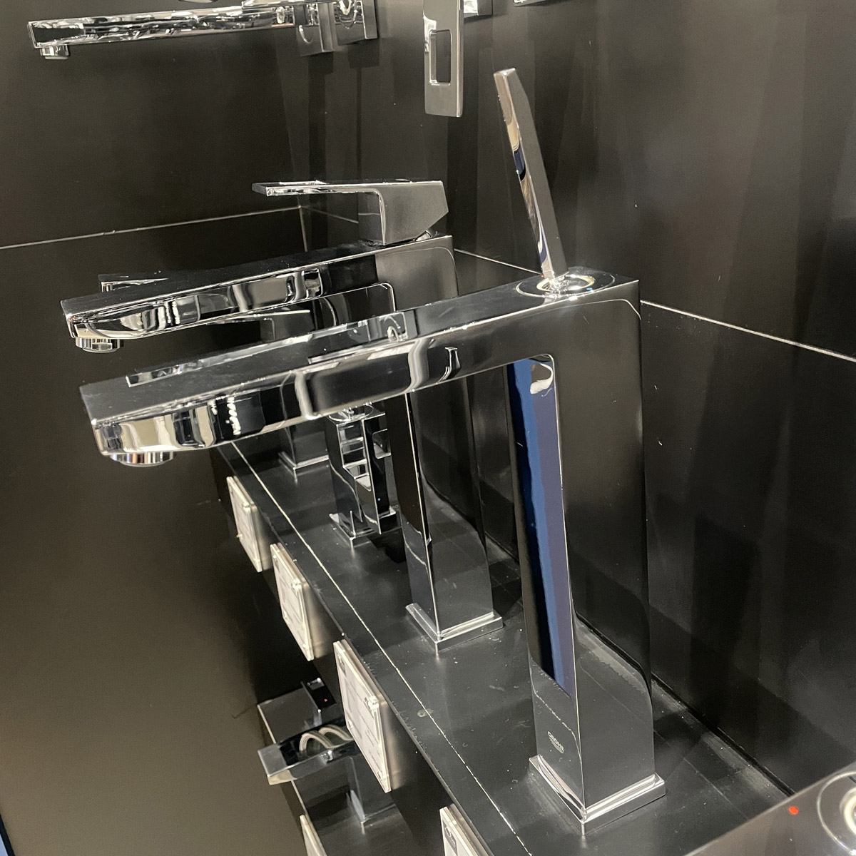 Vòi chậu nóng lạnh Eurocube Joy GROHE 23661000 - 7