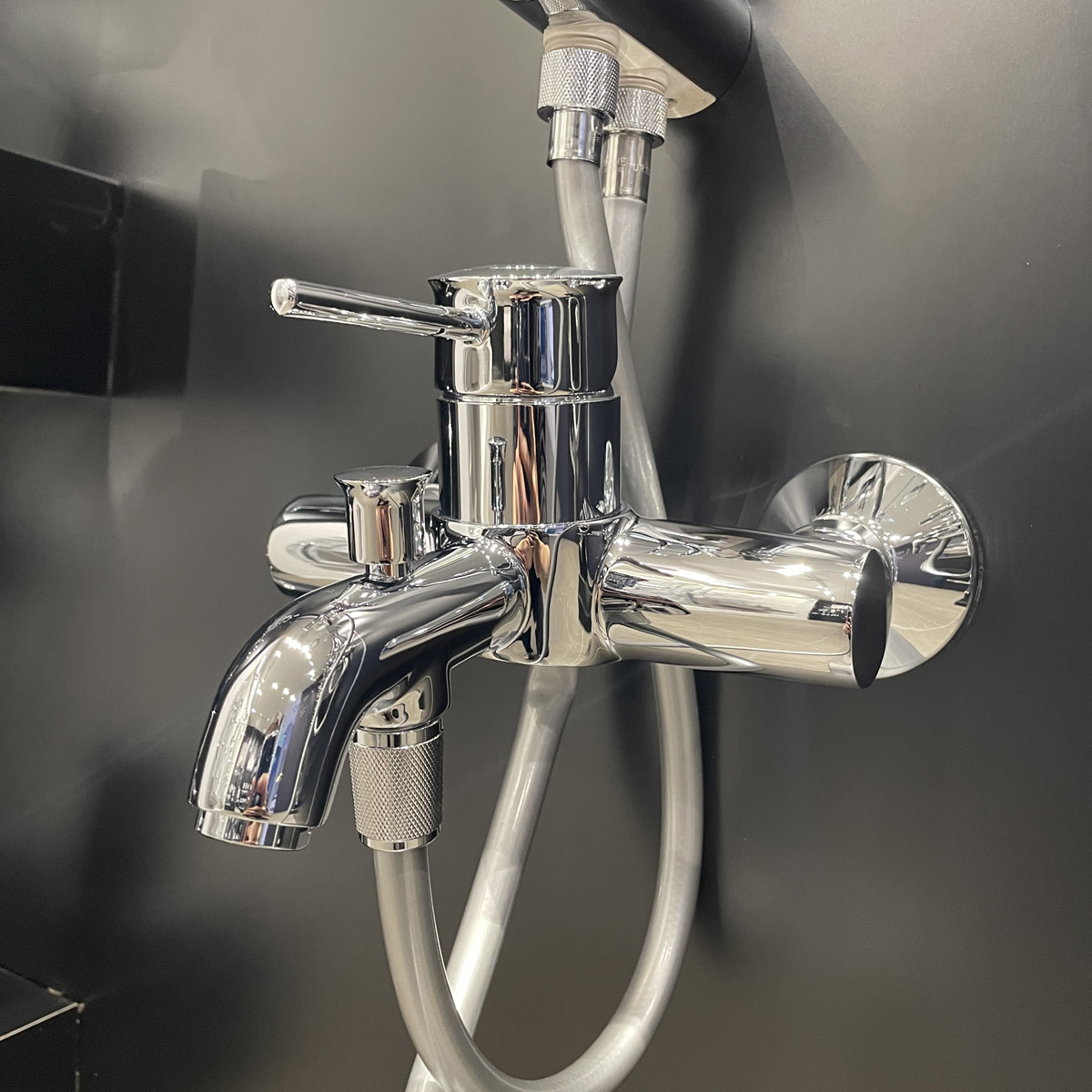 Củ sen tắm nóng lạnh GROHE 32865000 - 7