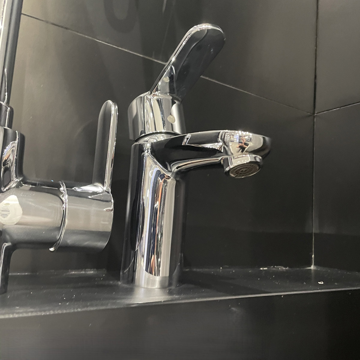 Vòi chậu nóng lạnh Eurostyle Cosmopolitan Grohe 33552002 - 7
