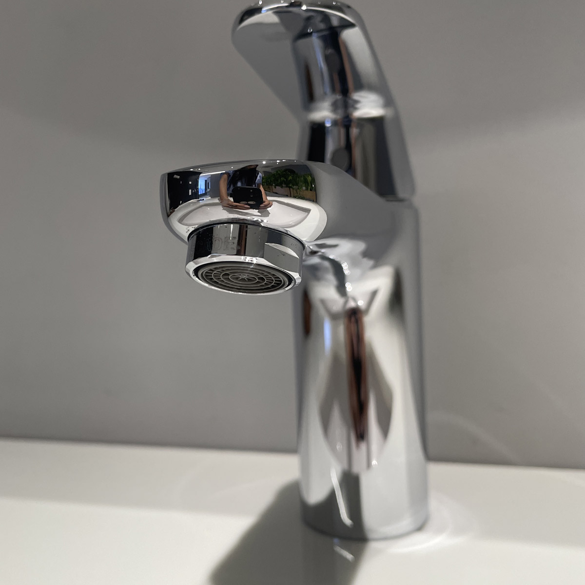 Vòi chậu nóng lạnh Eurosmart Cosmo M-size GROHE 23325000 - 16
