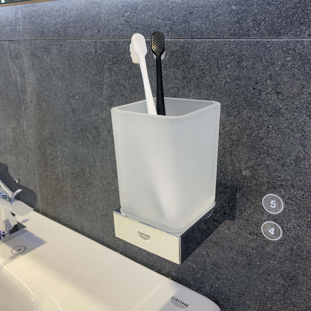 Giá đỡ ly thủy tinh hoặc dĩa và hộp xịt xà phòng Selection Cube GROHE 40865000 - 7