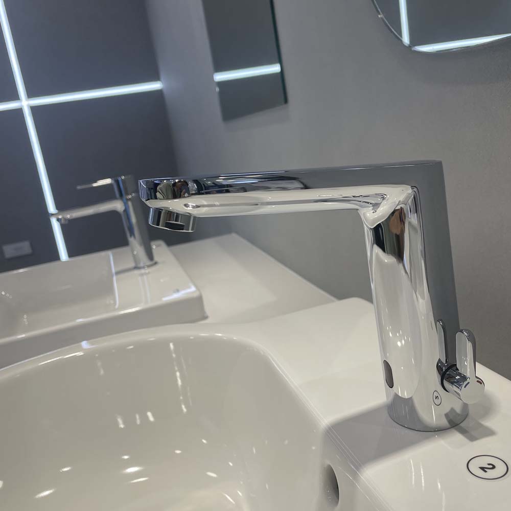 Vòi chậu cảm ứng dùng điện Eurosmart Cosmopolitan E GROHE 36421000 - 7