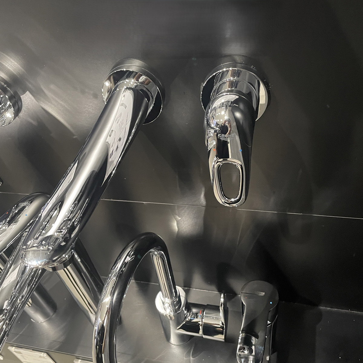 Vòi chậu gắn tường nóng lạnh 2 lỗ Eurostyle GROHE 19571003 - 5