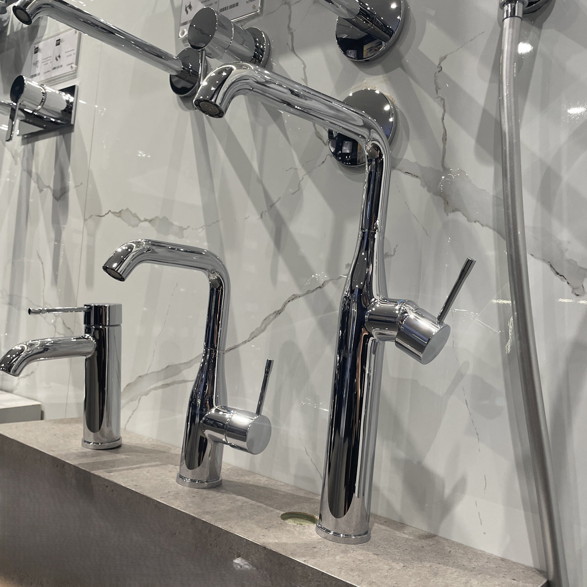 Vòi chậu nóng lạnh Essence XL-size GROHE 32901001 - 11