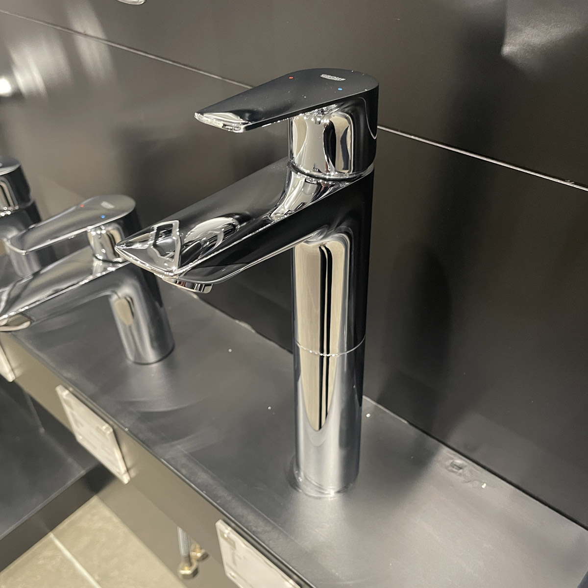 Vòi chậu nóng lạnh BauEdge XL-Size Grohe 23910001 - 5