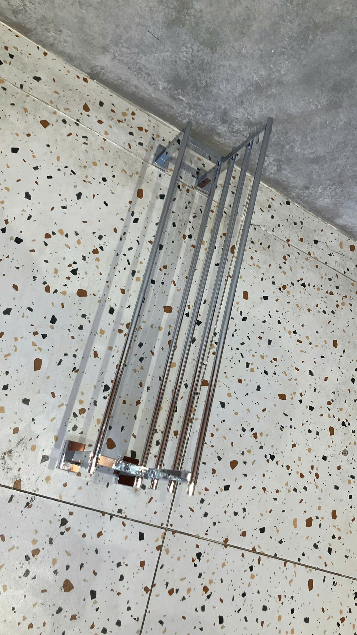 Thanh treo khăn 2 tầng Essentials Cube Multi 558mm Grohe 40512001 - 8