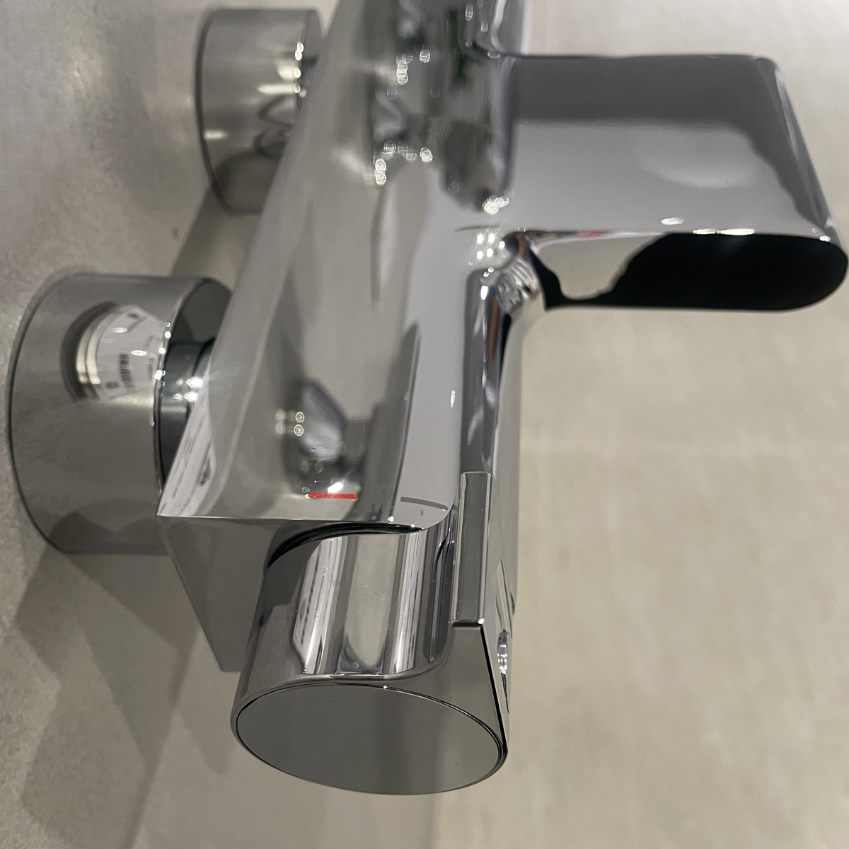 Củ sen tắm nhiệt độ Grohtherm 2000 GROHE 34174001 - 9