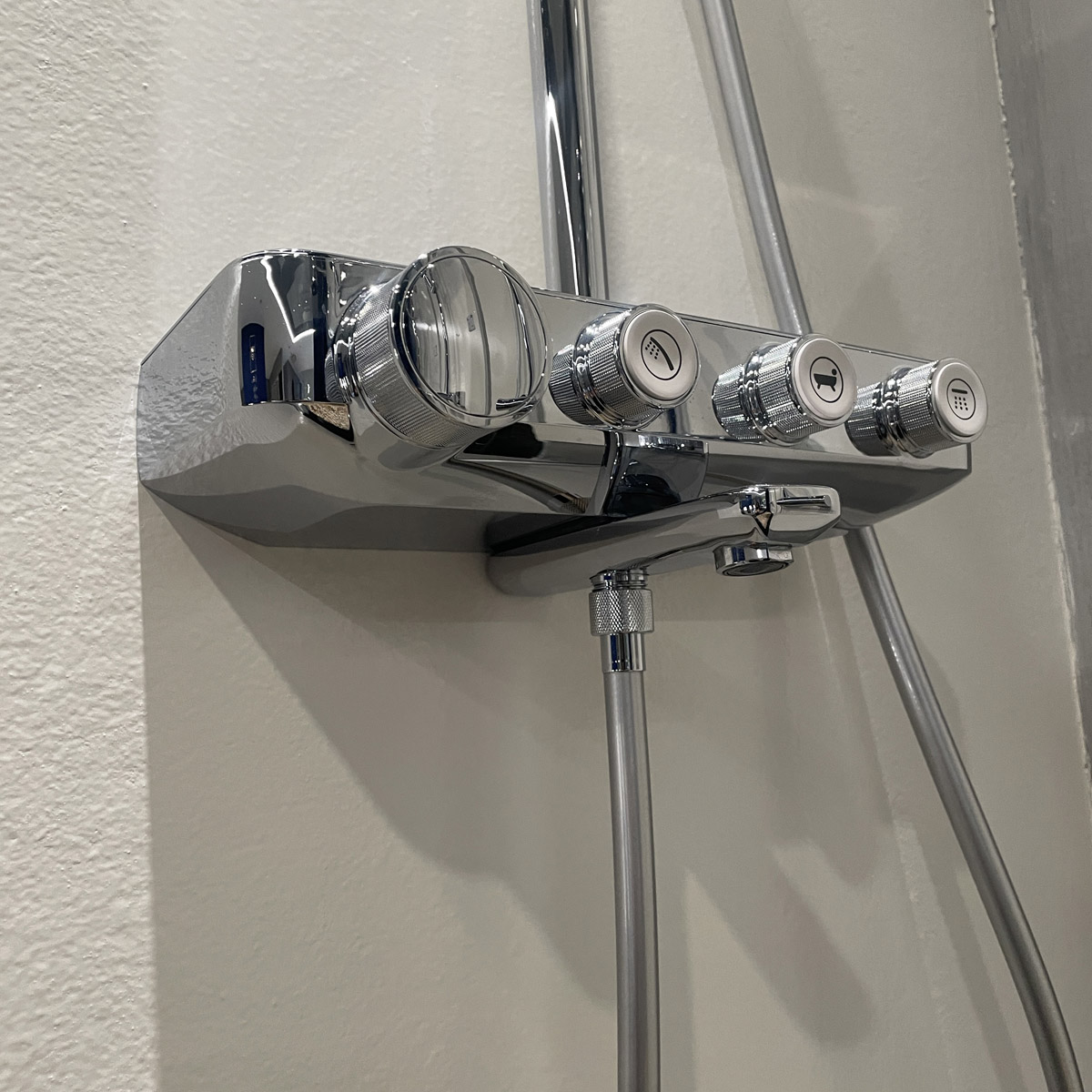 Bộ cây sen tắm ổn nhiệt Euphoria SmartControl System 260 Mono Grohe 26608000 - 6