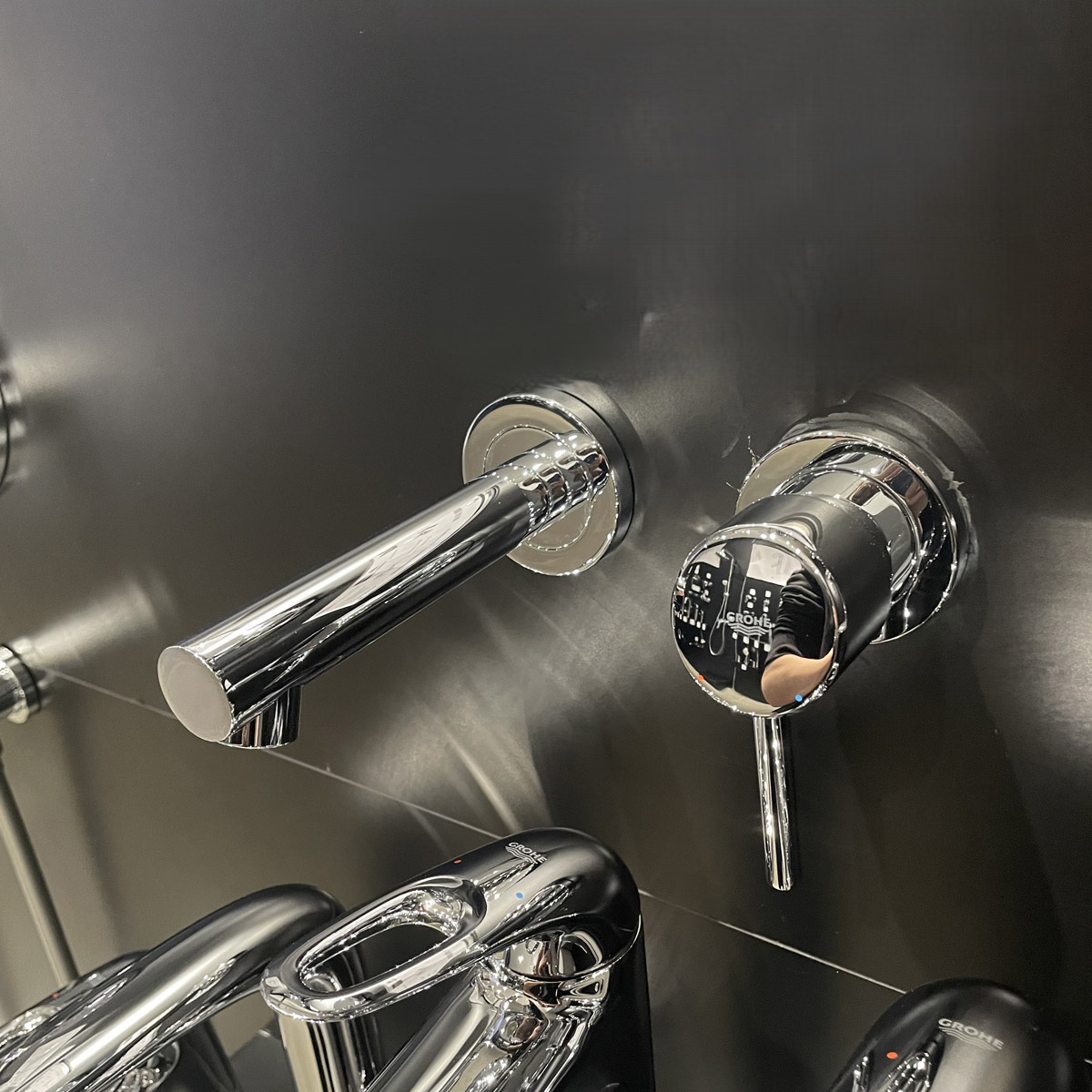 Vòi chậu gắn tường nóng lạnh 2 lỗ Concetto GROHE 19575001 - 4