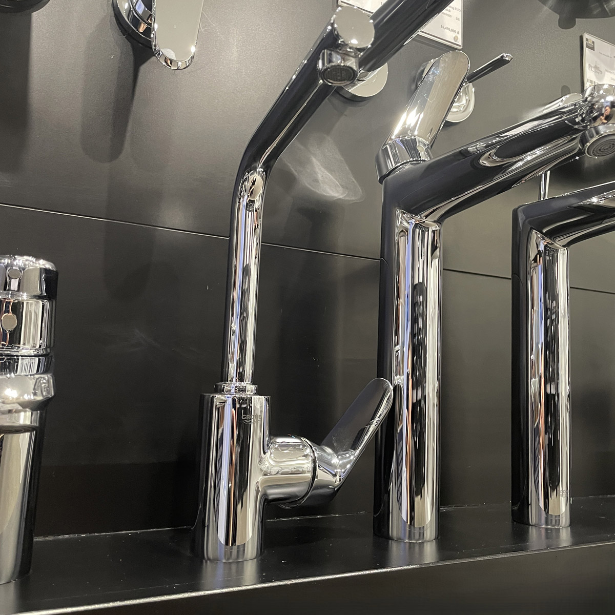 Vòi chậu nóng lạnh Eurodisc Cosmopolitan GROHE 23054002 - 9