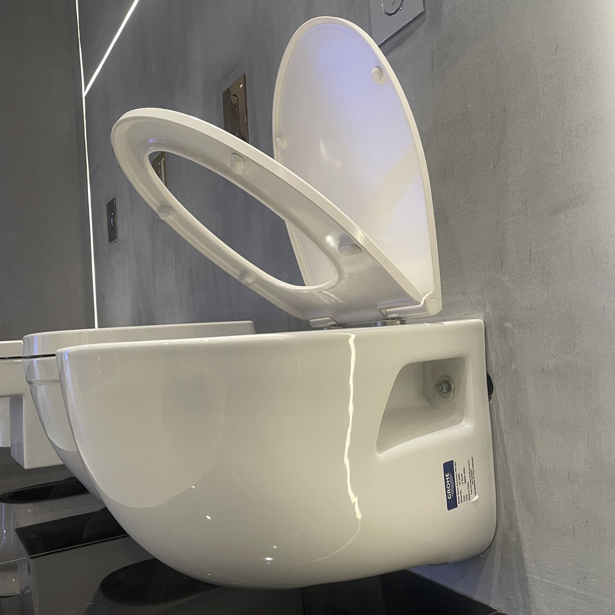 Bồn cầu treo tường Eurosmart GROHE 39126001 - 2
