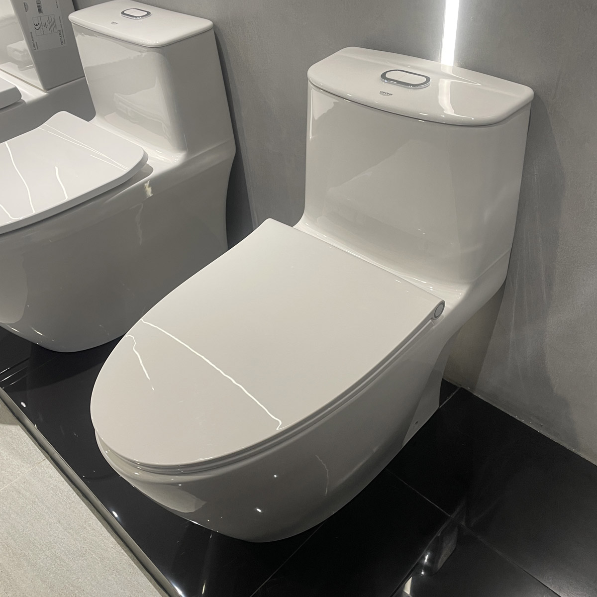 Bồn cầu 1 khối Bau Ceramic GROHE 39990000 - 6