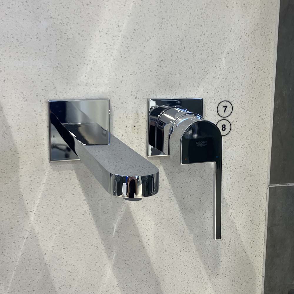 Vòi chậu gắn tường nóng lạnh 2 lỗ Plus L-size GROHE 29306003 - 2