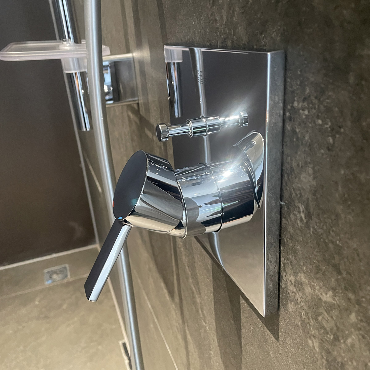 Van nóng lạnh kèm chuyển hướng 2 đường Allure GROHE 24070000 - 5