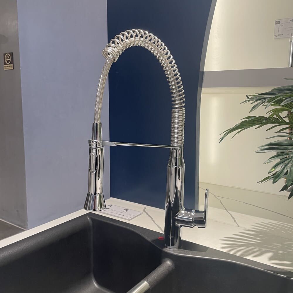 Vòi bếp nóng lạnh K7 Pro Medium GROHE 31379000 - 2