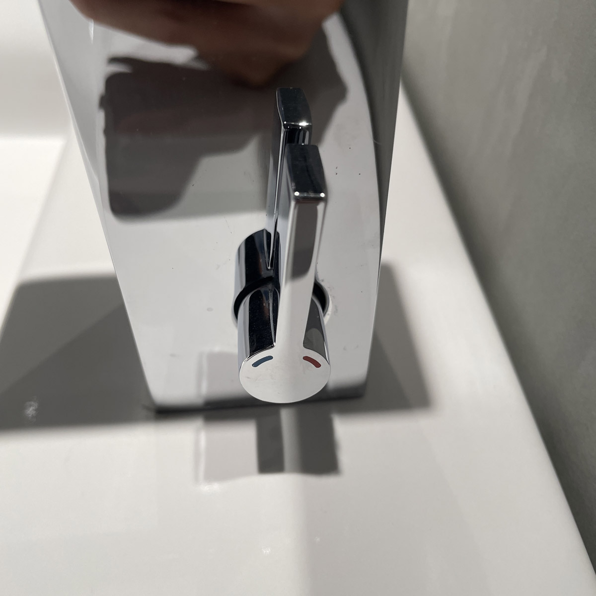 Vòi chậu nóng lạnh cảm ứng dùng pin Eurocube E GROHE 36441000 - 13