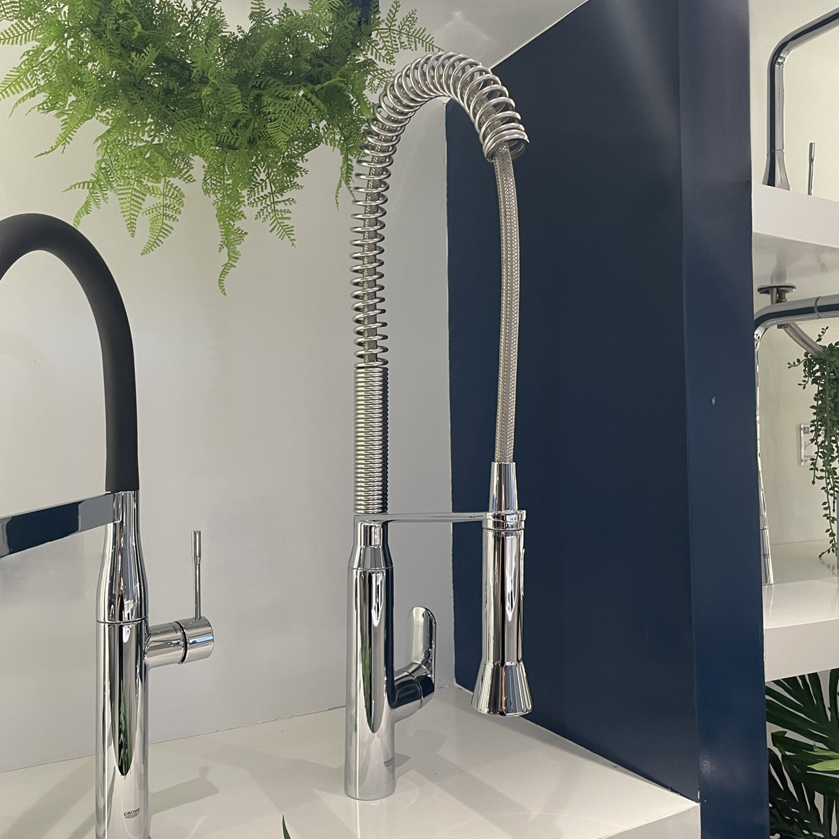 Vòi bếp dây rút nóng lạnh K7 Grohe 32950000 - 3