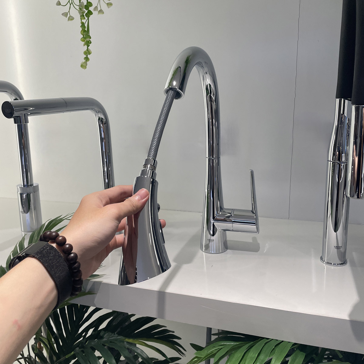 Vòi bếp dây rút nóng lạnh 2 chế độ phun Zedra GROHE 32294002 - 9