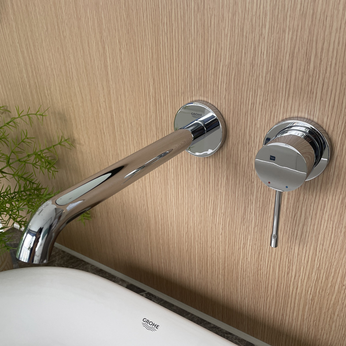 Vòi lavabo gắn tường nóng lạnh 2 lỗ Essence New Grohe 19967001 - 6