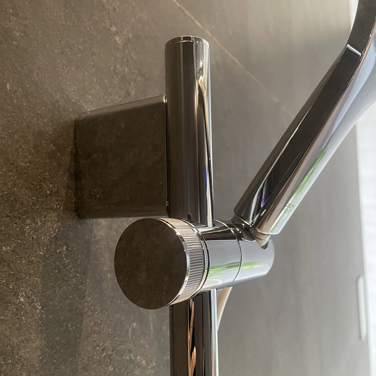 Bộ tay sen tắm và thanh trượt SmartActive 3 chế độ GROHE 26583000 - 8
