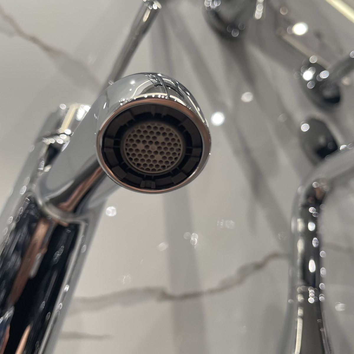 Vòi chậu nóng lạnh Essence S-size GROHE 23589001 - 5
