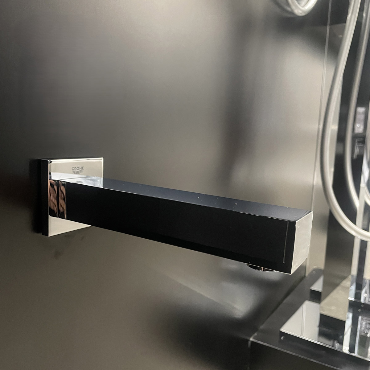 Vòi xả bồn âm tường Eurocube GROHE 13303000 - 8
