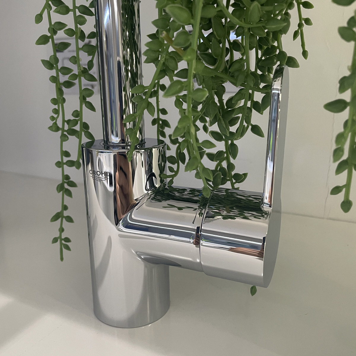 Vòi bếp dây rút nóng lạnh Eurostyle Cosmopolitan GROHE 31126004 - 6