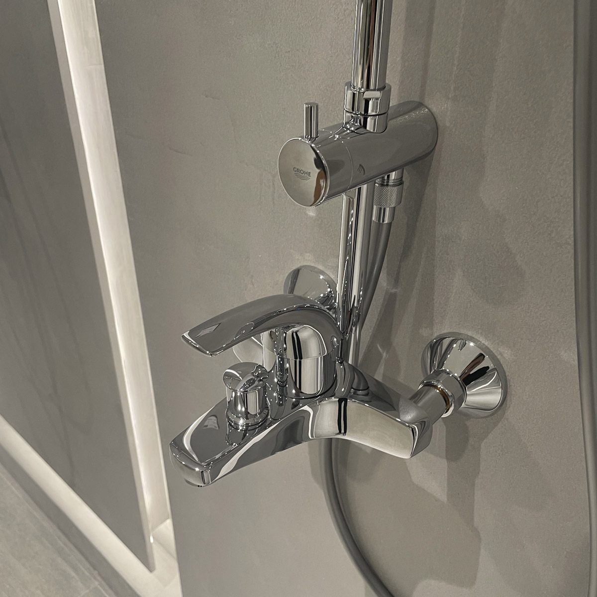 Bộ sen tắm nóng lạnh New Tempesta Cosmopolian Grohe 26305001 - 7