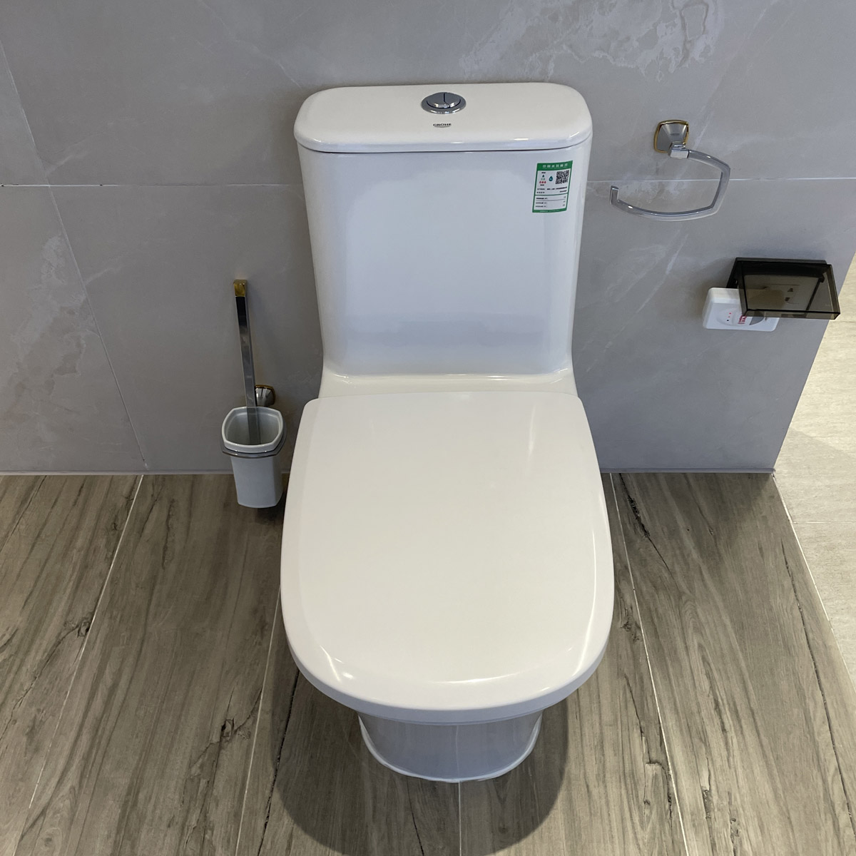 Bồn cầu một khối Eurostyle GROHE 39310000 - 4