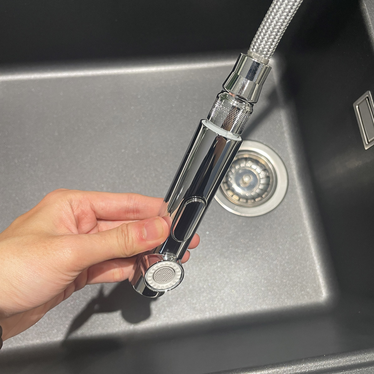 Vòi bếp dây rút nóng lạnh Essence GROHE 30270000 - 13