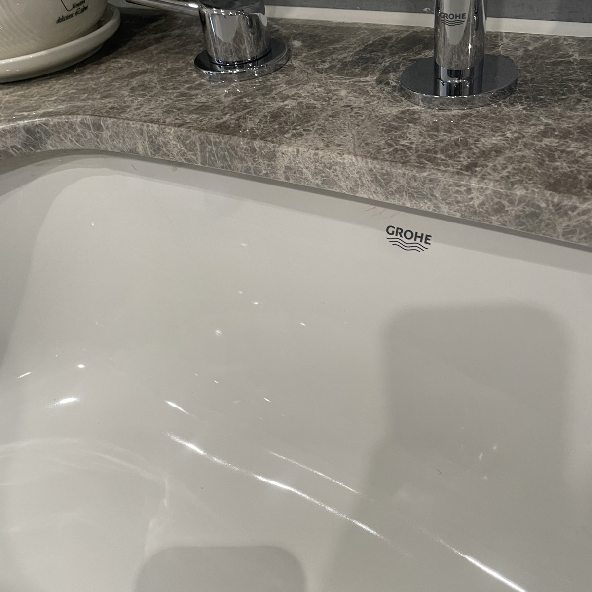 Chậu rửa mặt lavabo âm bàn GROHE 39125001 - 5