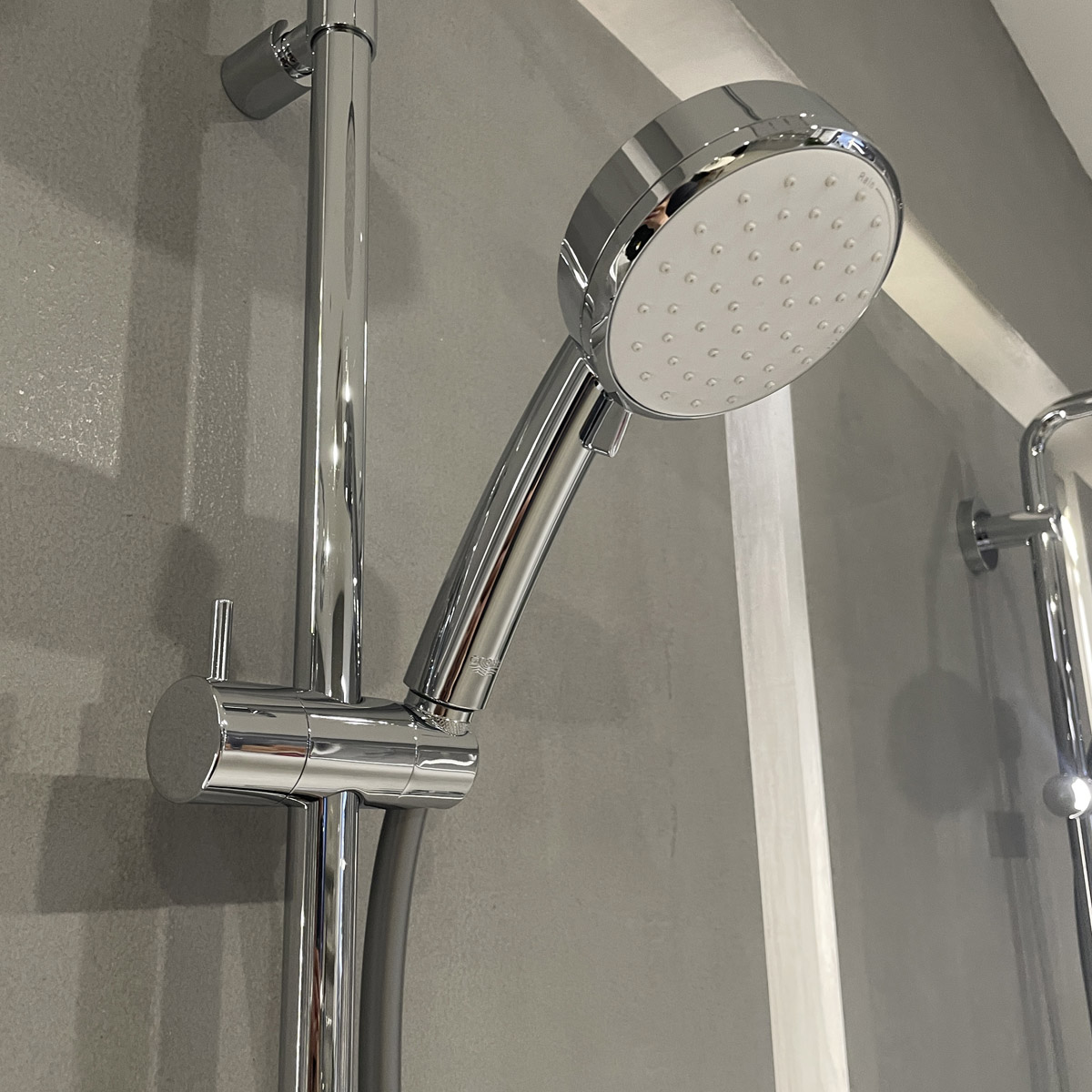 Bộ sen tắm nóng lạnh New Tempesta Cosmopolian Grohe 26305001 - 11