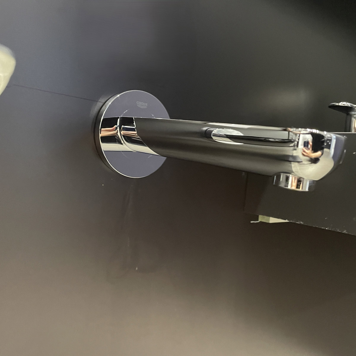 Vòi xả bồn âm tường Eurosmart Cosmopolitan GROHE 13261000 - 9
