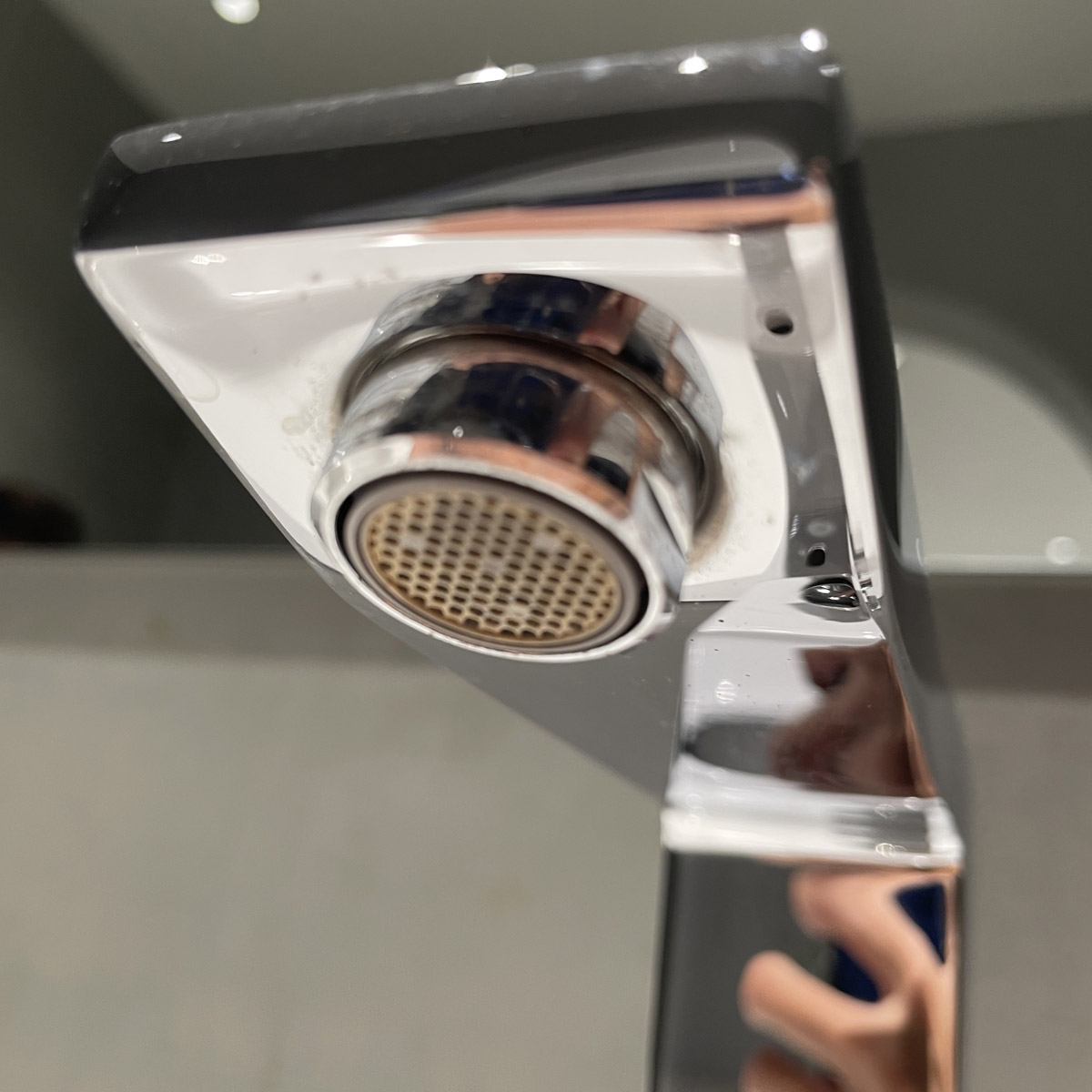Vòi chậu nóng lạnh cảm ứng dùng pin Eurocube E GROHE 36441000 - 8